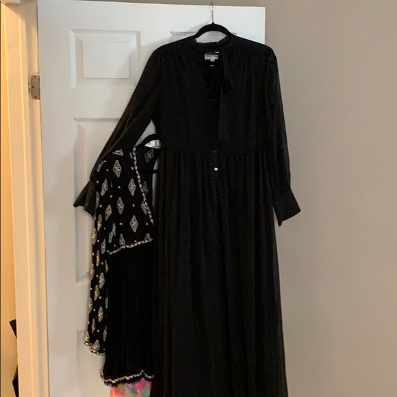 Dresses & Skirts - Dress